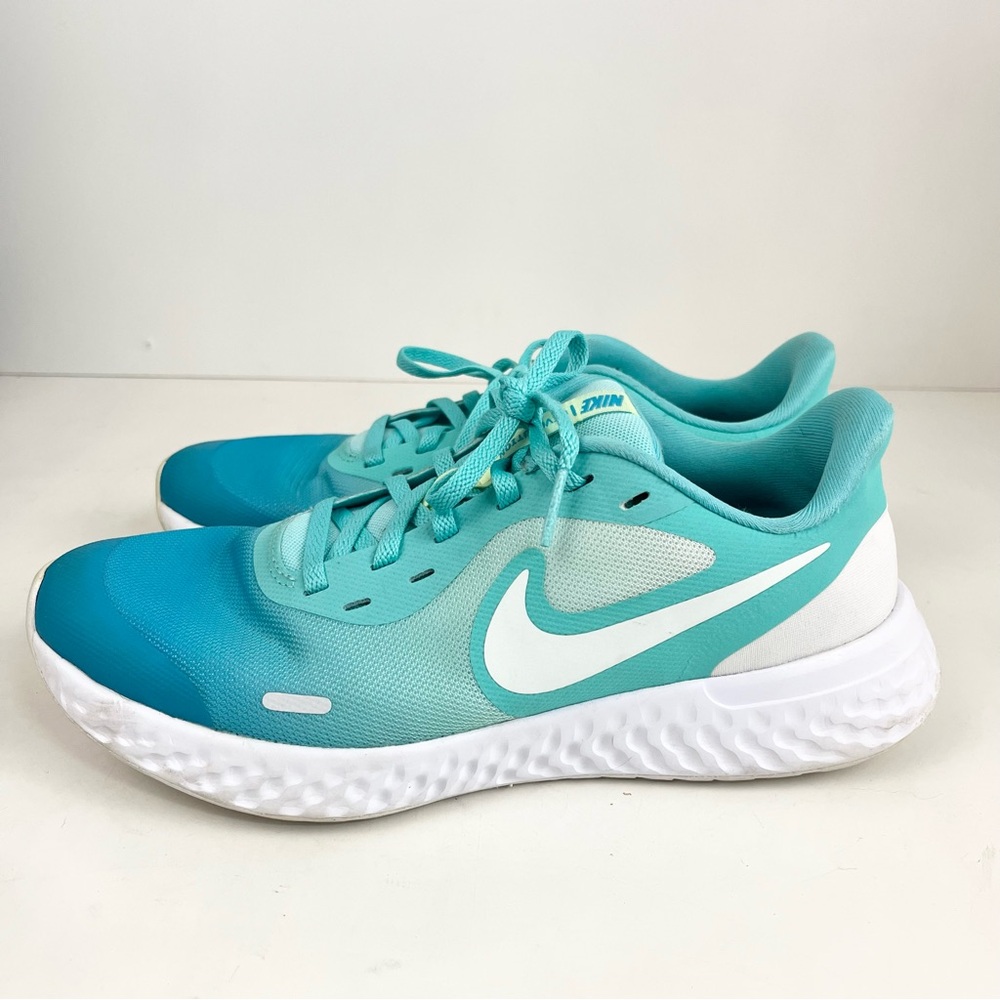NIKE Blue Revolution CW1410-300 Youth 6.5